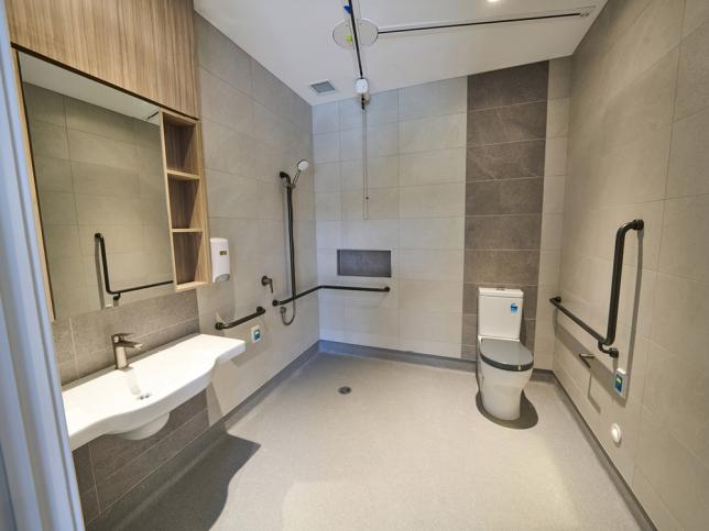 A clean and modern looking bathroom