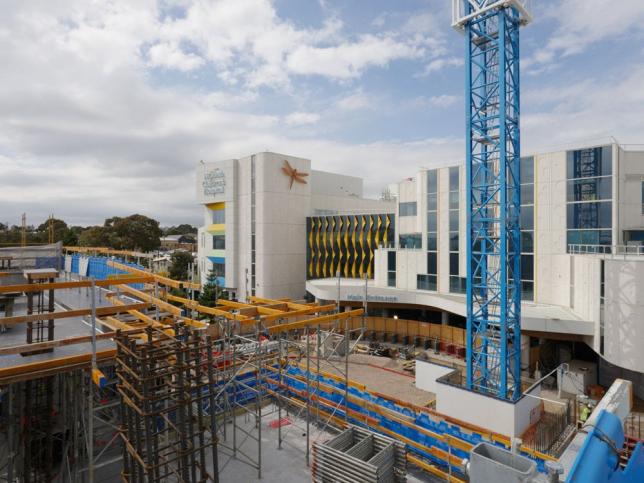 View of the Monash Medical Centre Tower building site